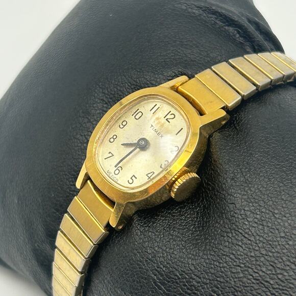 Timex Gold Tone Stainless Steel Women’s Wind Mechanical Watch, 17mm Working - Picture 3 of 8